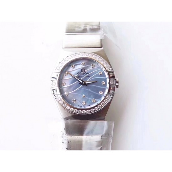 欧米茄 OMEGA 星座系列,27mm 石英腕表 ,表壳把管采用内六角旋入式把管,壳的耳位经过线切割慢走丝加工而出,通透十足,细节讲究! 欧米茄 OMEGA 星座系列,27mm 石英腕表 ,表壳把管采用内六角旋入式把管,壳的耳位经过线切割慢走丝加工而出,通透十足,细节讲究!