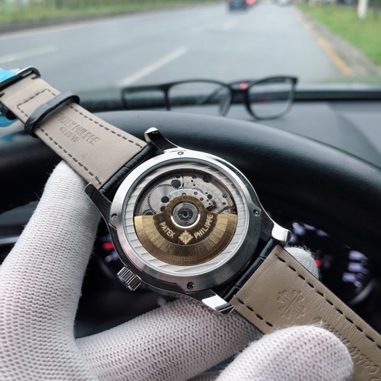 百达翡丽 -PATEK PHILIPPE T26 最新推出独特限量板：享誉全球！巧妙陀飞仑单独停秒设计，豪气十足 标显天工之作！大3针＋多功能全自动设计.绝仑手工鱼鱗批花机芯设计！精密的机械技术和独特设计的高级宛表.A全自动机械机芯  耐用年以上 100%生活防水！三杰自家拍摄！认准质量[色]A级折蝶扣！A级机芯！直径：46mm.厚度12mm  三杰精致推荐男士精品机械腕表 精致传承真实效果 SJ品质的保证