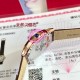 新款首发!卡地亚18K玫瑰金时尚女士金表到货!Ronde de Cartier(卡地亚伦敦)系列,表圈镶嵌54颗VS1.2足反天然真钻,每一颗都是经过GTC权威机构检验,证书联网可查真伪,确保每颗钻石真材实料!原装瑞士石英机芯,表径29mm;表壳、表扣包18K玫瑰金,再无掉色之忧;把的镶嵌天然尖晶石,散发的淡淡蓝光令人陶醉;高温淬火烧钢蓝指针,美洲鳄鱼皮表带更彰显腕表高贵优雅气质!独家货源!另赠送同款美洲鳄鱼皮表带一副,买到就是赚到!配卡地亚新款包装一手价出! 新款首发!卡地亚18K玫瑰金时尚女士金表到货!Ronde de Cartier(卡地亚伦敦)系列,表圈镶嵌54颗VS1.2足反天然真钻,每一颗都是经过GTC权威机构检验,证书联网可查真伪,确保每颗钻石真材实料!原装瑞士石英机芯,表径29mm;表壳、表扣包18K玫瑰金,再无掉色之忧;把的镶嵌天然尖晶石,散发的淡淡蓝光令人陶醉;高温淬火烧钢蓝指针,美洲鳄鱼皮表带更彰显腕表高贵优雅气质!独家货源!另赠送同款美洲鳄鱼皮表带一副,买到就是赚到!配卡地亚新款包装一手价出!