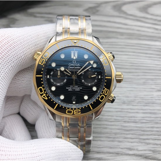 欧米茄 OMEGA R6 全新海系马列300m计时士男腕表 市面目前高最版本的计时腕表1:表壳拉身砂细腻洁白光亮斜边抛弧光度倒角与正一品致2: 搭载复刻米欧茄9900计机时芯,904精表钢壳44毫米 ,天进然口橡胶表带,3: 搭配饰以白色珐琅潜水刻度陶瓷表圈,让探索与众不同4:镜采面用进口蓝宝石,硬度高、抗刮损,效无果比通透5:表盘采用蓝(黑)色陶瓷打造而成饰以激光雕刻波浪图案 与镂空指针和白色珐琅潜水刻度相应成趣,诠释海洋魅力。 欧米茄 OMEGA R6 全新海系马列300m计时士男腕表 市面目前高最版本的计时腕表1:表壳拉身砂细腻洁白光亮斜边抛弧光度倒角与正一品致2: 搭载复刻米欧茄9900计机时芯,904精表钢壳44毫米 ,天进然口橡胶表带,3: 搭配饰以白色珐琅潜水刻度陶瓷表圈,让探索与众不同4:镜采面用进口蓝宝石,硬度高、抗刮损,效无果比通透5:表盘采用蓝(黑)色陶瓷打造而成饰以激光雕刻波浪图案 与镂空指针和白色珐琅潜水刻度相应成趣,诠释海洋魅力。