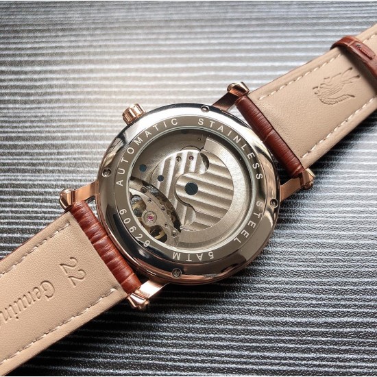 2020年最新 百达菲丽-PATEK PHILIPPE S9多功能飞轮男士机械腕表 精品系列 高端最强品牌 百达菲丽腕表 世界贵族腕表之一 商务男士腕表 机芯:自动机械 材质:316钢壳 牛皮皮带 原版扣子直径42mm厚度12mm 请认准独家品质 三杰精致推荐男士全自动机械机芯 SJ为你精心打造超真实实物图拍摄 2020年最新 百达菲丽-PATEK PHILIPPE S9多功能飞轮男士机械腕表 精品系列 高端最强品牌 百达菲丽腕表 世界贵族腕表之一 商务男士腕表 机芯:自动机械 材质:316钢壳 牛皮皮带 原版扣子直径42mm厚度12mm 请认准独家品质 三杰精致推荐男士全自动机械机芯 SJ为你精心打造超真实实物图拍摄