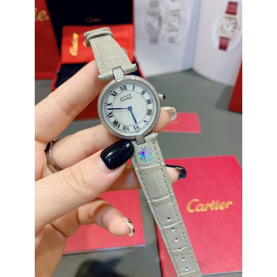 经典永不过时的Cartier卡地亚圆盘中古腕表YYDS❤️一只很复古情结的卡地亚mustbe它来了。30mm表盘大小刚刚好,优雅大方且不失气质的韵味,蓝宝石把头在阳光下依旧纯洁透亮闪耀✨设计大气且耐看,卡地亚罗马文字表盘复古时尚,设计大气且耐看,蓝宝石水晶镜面,表盘两头以简洁的T形金属衔接表带,采用意大利牛皮表带,压鳄鱼纹花色,双面皮透气好,中古美表不仅满满的vintage韵味,酷辣御姐或温柔甜姐都可驾驭的加分款 经典永不过时的Cartier卡地亚圆盘中古腕表YYDS❤️一只很复古情结的卡地亚mustbe它来了。30mm表盘大小刚刚好,优雅大方且不失气质的韵味,蓝宝石把头在阳光下依旧纯洁透亮闪耀✨设计大气且耐看,卡地亚罗马文字表盘复古时尚,设计大气且耐看,蓝宝石水晶镜面,表盘两头以简洁的T形金属衔接表带,采用意大利牛皮表带,压鳄鱼纹花色,双面皮透气好,中古美表不仅满满的vintage韵味,酷辣御姐或温柔甜姐都可驾驭的加分款