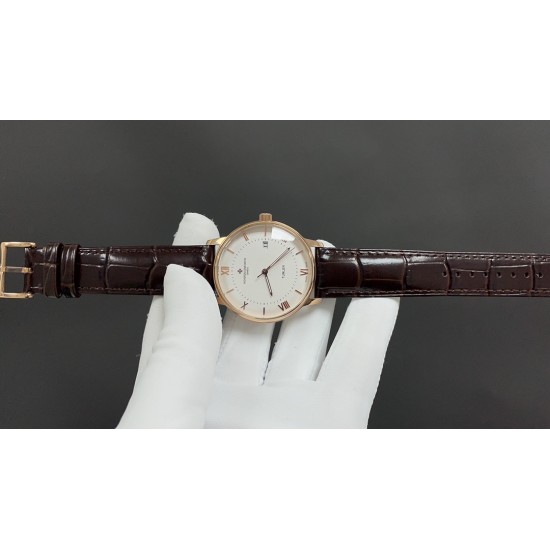 新品推荐 江诗丹顿最新巨作 《vacheron Constantin》超薄系列高级腕表⌚️,火爆上市搭载原装进口9015,每小时振频28800次,零返修。装配特色锅盖玻璃,3D超强立体感,给你不一样的感觉!316L精钢表壳,采用意大利进口小牛皮,原装针扣。深度防水50米,直径40mm。尽显非凡气质,高贵雅致及精美细腻的工艺,耀眼✨✨光辉,永恒尊贵,绝对是男神们的标配! 新品推荐 江诗丹顿最新巨作 《vacheron Constantin》超薄系列高级腕表⌚️,火爆上市搭载原装进口9015,每小时振频28800次,零返修。装配特色锅盖玻璃,3D超强立体感,给你不一样的感觉!316L精钢表壳,采用意大利进口小牛皮,原装针扣。深度防水50米,直径40mm。尽显非凡气质,高贵雅致及精美细腻的工艺,耀眼✨✨光辉,永恒尊贵,绝对是男神们的标配!
