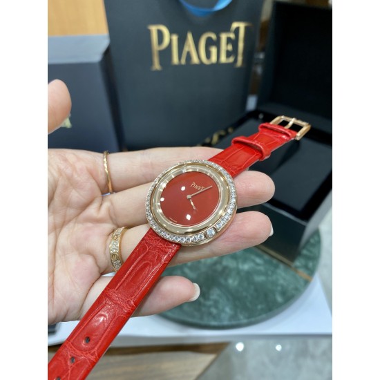 伯爵“时来运转”顶级奢侈品入门款四月季新配色 “红色玛瑙”表面 骄阳年华第一眼看到它的时候我一眼就中,首先是外观设计足够百搭,旋转式表圈可自由转动,外层一圈可来回转动 很有寓意、一起“转动,遇见非凡”。百搭中号34尺寸!上手很秀气,宝蓝色鳄鱼皮可轻松拆卸 看上去就高端,机芯采用瑞士进口石英机芯,螺旋式表圈316L精钢打磨抛光 表面光亮如镜、表盘内圈钻石刻度 11颗⭕️圆形美钻、外圈42颗圆形美钻 伯爵“时来运转”顶级奢侈品入门款四月季新配色 “红色玛瑙”表面 骄阳年华第一眼看到它的时候我一眼就中,首先是外观设计足够百搭,旋转式表圈可自由转动,外层一圈可来回转动 很有寓意、一起“转动,遇见非凡”。百搭中号34尺寸!上手很秀气,宝蓝色鳄鱼皮可轻松拆卸 看上去就高端,机芯采用瑞士进口石英机芯,螺旋式表圈316L精钢打磨抛光 表面光亮如镜、表盘内圈钻石刻度 11颗⭕️圆形美钻、外圈42颗圆形美钻