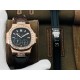 【PFF Factory2021牛年力作】V2升级版 【市场最高品质版本】百达.翡丽Patekphilippe运动系列(鹦鹉螺)5724(霸道总裁)升级版!1⃣️所有功能同正品(10字位动能显示,7字位日历和月相 4字位小秒针),和原装一样的带水平压纹图案,带荧光刻度 !2⃣️直径40毫米,904L精钢镀金,蓝宝石玻璃镜面。3⃣️5722和5724款的外钻为施华洛世奇钻,通透闪亮,气质非凡。在目前技术范畴内尽可能接近原装,此款腕表可以让您驾驭所有场合!PFF匠心之作 欢迎您的品鉴 【PFF Factory2021牛年力作】V2升级版 【市场最高品质版本】百达.翡丽Patekphilippe运动系列(鹦鹉螺)5724(霸道总裁)升级版!1⃣️所有功能同正品(10字位动能显示,7字位日历和月相 4字位小秒针),和原装一样的带水平压纹图案,带荧光刻度 !2⃣️直径40毫米,904L精钢镀金,蓝宝石玻璃镜面。3⃣️5722和5724款的外钻为施华洛世奇钻,通透闪亮,气质非凡。在目前技术范畴内尽可能接近原装,此款腕表可以让您驾驭所有场合!PFF匠心之作 欢迎您的品鉴