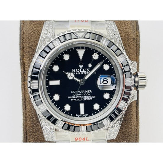 【VRS Factory2022墙裂推荐 市场最高版本】奢华大作,劳力士Rolex SUB潜航者后镶钻定制版!是奢华闪耀与永不退色的融合,更是经典潮流的不二之选!1⃣️【表壳】直径40MM。每一颗钻石/彩宝均来自奥地利(施华洛世奇原产地)经过严格的筛选,确保颜色,大小,火彩统一,专业珠宝镶嵌师精心镶嵌。2⃣️【表带】跟官网同步,904L蚝式钢完美还原坚固耐用的优良血统,效果可媲美原装。3⃣️【机芯】采用复刻界的机芯之王——搭配3135自动上旋机芯。VRS Factory匠心力作 敬请各路表友品鉴! 【VRS Factory2022墙裂推荐 市场最高版本】奢华大作,劳力士Rolex SUB潜航者后镶钻定制版!是奢华闪耀与永不退色的融合,更是经典潮流的不二之选!1⃣️【表壳】直径40MM。每一颗钻石/彩宝均来自奥地利(施华洛世奇原产地)经过严格的筛选,确保颜色,大小,火彩统一,专业珠宝镶嵌师精心镶嵌。2⃣️【表带】跟官网同步,904L蚝式钢完美还原坚固耐用的优良血统,效果可媲美原装。3⃣️【机芯】采用复刻界的机芯之王——搭配3135自动上旋机芯。VRS Factory匠心力作 敬请各路表友品鉴!