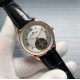 积家JaegerLecoultre A26 大师系列,精品男士腕表,简约两针搭载飞轮设计,尊贵大气,绅士风范,卓越品质,热卖全城。采用全自动机械机芯,顶级316精钢表壳,进口小牛皮表带,矿物质超强镜面,尺寸43*12 三杰精致推荐男士机械腕表 SJ为你精心打造超真实实物图拍摄 积家JaegerLecoultre A26 大师系列,精品男士腕表,简约两针搭载飞轮设计,尊贵大气,绅士风范,卓越品质,热卖全城。采用全自动机械机芯,顶级316精钢表壳,进口小牛皮表带,矿物质超强镜面,尺寸43*12 三杰精致推荐男士机械腕表 SJ为你精心打造超真实实物图拍摄