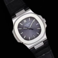 【“薄”大精深 从“芯”出发】全新升级V2版本 PATEK 。PHILPPE——鹦鹉螺5711/1A系列强势回归。1：1全新开模修正三件套壳 厚度仅9mm，修正了以往偏厚的现象，使之佩戴更贴合手腕。搭载全新定制版9015改原装CaI.324 S C洗花机芯。突破了无加夹板的情况下摆轮位置同步正品！定制级的人体工程学表带 修正了表带的铰链部分...[更多]
