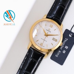 PK精品  新款⌚️欧米茄经典系列，采用最稳定进口全自动机械机芯！蓝宝石防刮玻璃镜面，高质量零返修，深度防水！316精钢表壳，尺寸40✖️10mm，时尚百搭，简单而经典，优雅而不俗，魅力非凡！带上它尽显尊贵！绅士首选，值得拥有！！！