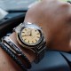 劳力士 ROLEX R2 简约而典雅的316L精钢壳套 镶入钨钢材质 台湾工厂最高工艺塑造 搭载最新原装进口机械机芯(零返修)蓝宝石防刮镜面,原装蝴蝶按扣,塑造顶级完美腕表。绅士所拥有的标准尺寸40mm*11mm。高贵雅致及精美细腻的工艺!对完美的不懈追求 三杰精致推荐男士机械腕表 SJ为你精心制作超真实写照 劳力士 ROLEX R2 简约而典雅的316L精钢壳套 镶入钨钢材质 台湾工厂最高工艺塑造 搭载最新原装进口机械机芯(零返修)蓝宝石防刮镜面,原装蝴蝶按扣,塑造顶级完美腕表。绅士所拥有的标准尺寸40mm*11mm。高贵雅致及精美细腻的工艺!对完美的不懈追求 三杰精致推荐男士机械腕表 SJ为你精心制作超真实写照