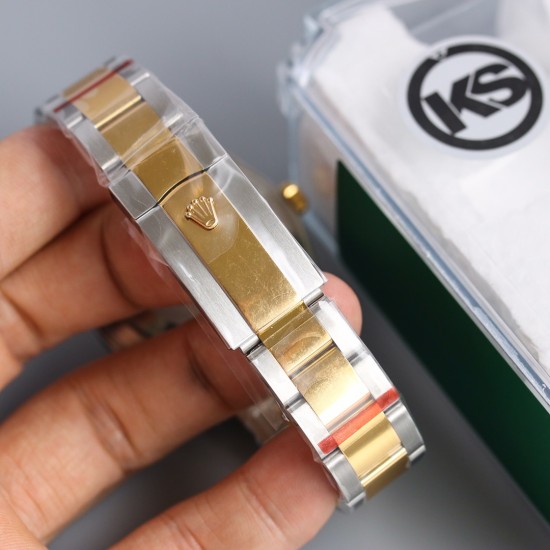 顶级做工KS新品:劳力士 日志 不断提高复刻效果,ROLEX劳力士 间金、间玫、精钢不断改进的钻研精神,特别是五大神器的业界认可,目前销量一直成上升趋势!【尺寸】直径41mm【表镜】抗刮损蓝水晶玻璃,防反光凸透式放大日历窗【表壳】上链表冠,【机芯】稳定复刻2836自动机械机芯、【表带】蚝式三节表链折叠扣,防水大于100米 顶级做工KS新品:劳力士 日志 不断提高复刻效果,ROLEX劳力士 间金、间玫、精钢不断改进的钻研精神,特别是五大神器的业界认可,目前销量一直成上升趋势!【尺寸】直径41mm【表镜】抗刮损蓝水晶玻璃,防反光凸透式放大日历窗【表壳】上链表冠,【机芯】稳定复刻2836自动机械机芯、【表带】蚝式三节表链折叠扣,防水大于100米