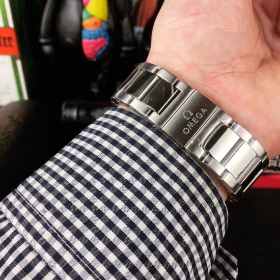 欧米茄 OMEGA 海马系列 延续着欧米茄辉煌的海洋传奇。40mm316L精钢表壳 搭配精钢表带 原装扣 这款荣获认证的天文台表搭载全自动机械机芯! 欧米茄 OMEGA 海马系列 延续着欧米茄辉煌的海洋传奇。40mm316L精钢表壳 搭配精钢表带 原装扣 这款荣获认证的天文台表搭载全自动机械机芯!