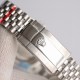 ROLEX 劳力士 蚝式恒动日志型41mm系列腕表,直径41mm,经典的蚝式表壳搭配三角坑纹外圈,把头采用旋入式设计,抗刮损蓝水晶玻璃,防反光凸透式放大(2.5倍)日历窗,隐蔽式摺叠皇冠带扣,矜持有度秀而不媚 恒久优雅! ROLEX 劳力士 蚝式恒动日志型41mm系列腕表,直径41mm,经典的蚝式表壳搭配三角坑纹外圈,把头采用旋入式设计,抗刮损蓝水晶玻璃,防反光凸透式放大(2.5倍)日历窗,隐蔽式摺叠皇冠带扣,矜持有度秀而不媚 恒久优雅!