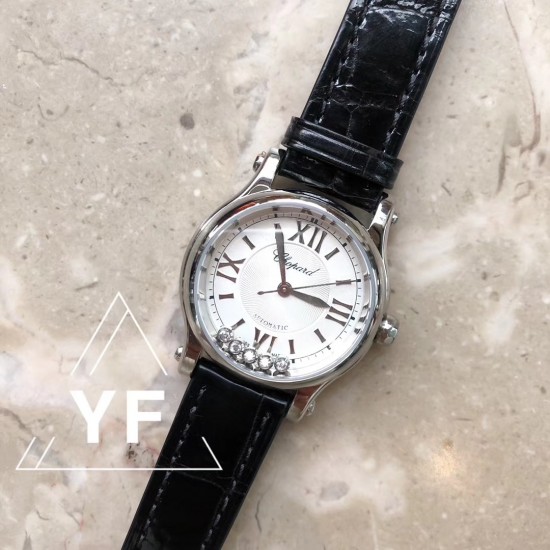 实拍《YF》萧邦(五钻小号无日历)HAPPY DIAMONDS 七彩圣诞主题 符合接下来圣诞跨年的气氛 每一颗钻石都是最好的礼物 心向自由 与快乐不期而遇。 实拍《YF》萧邦(五钻小号无日历)HAPPY DIAMONDS 七彩圣诞主题 符合接下来圣诞跨年的气氛 每一颗钻石都是最好的礼物 心向自由 与快乐不期而遇。