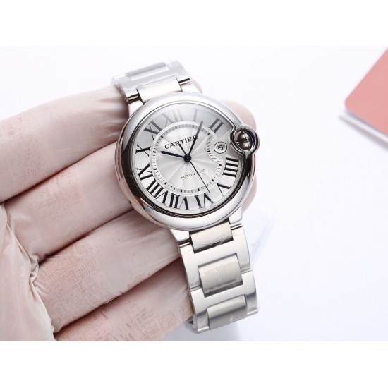 Cartier 卡地亚 蓝气球 机械42mm !以风格细腻,格调优雅著称,精钢表壳的色泽度使得腕表如气球般轻盈,罗马数字时标在表盘上显得复古深邃,蓝宝石玻璃镜面! Cartier 卡地亚 蓝气球 机械42mm !以风格细腻,格调优雅著称,精钢表壳的色泽度使得腕表如气球般轻盈,罗马数字时标在表盘上显得复古深邃,蓝宝石玻璃镜面!