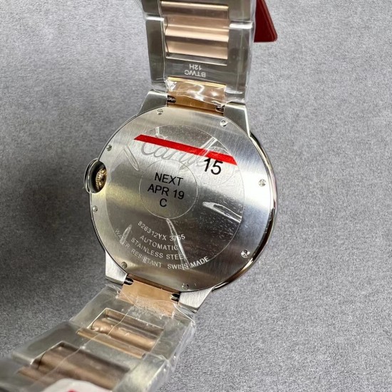 Cartier 卡地亚 蓝气球系列 以风格细腻,格调优雅著称,精钢表壳的色泽度使得腕表如气球般轻盈,罗马数字时标在表盘上显得复古深邃,蓝宝石玻璃镜面 烧钢蓝指针! Cartier 卡地亚 蓝气球系列 以风格细腻,格调优雅著称,精钢表壳的色泽度使得腕表如气球般轻盈,罗马数字时标在表盘上显得复古深邃,蓝宝石玻璃镜面 烧钢蓝指针!
