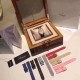 Breguet-宝玑 那不勒斯皇后系列!蓝宝石拱桥弧形玻璃 表盘用天然白色珍珠母贝 阿拉伯数字时符 经典的蓝钢宝玑指针 6点位设有一颗水钻 那不勒斯皇后款 绝对的女神气质名媛款 最重要的是百搭得来不失少女心 必入款❗带上一秒变女神,各种派对,晚会,聚会,约会,发布会,让你BlingBling。 Breguet-宝玑 那不勒斯皇后系列!蓝宝石拱桥弧形玻璃 表盘用天然白色珍珠母贝 阿拉伯数字时符 经典的蓝钢宝玑指针 6点位设有一颗水钻 那不勒斯皇后款 绝对的女神气质名媛款 最重要的是百搭得来不失少女心 必入款❗带上一秒变女神,各种派对,晚会,聚会,约会,发布会,让你BlingBling。