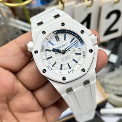 AP 爱彼 15707皇家橡树系列，陶瓷壳，尺寸42mm！3120全自动一体机芯！