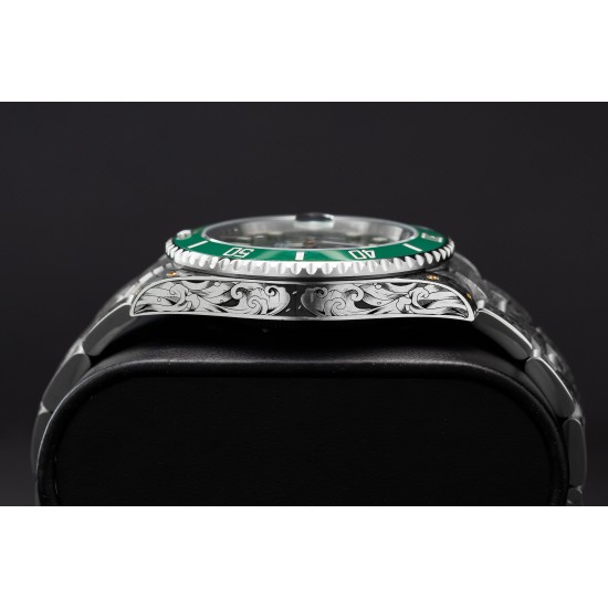 ROLEX劳力士水鬼搭配 纯手工雕花效果,仿佛枯燥的时间机器赋予了桀骜不羁的灵魂,真正的西装暴徒。一跃而起腾起的水花,将鲤鱼衬托得动感十足,寓意锦鲤化龙转运,势必风生水起。整表搭载最新版3135机芯,所有配件原厂互换。以最小的代价玩最酷的表,欢迎品鉴!!! ROLEX劳力士水鬼搭配 纯手工雕花效果,仿佛枯燥的时间机器赋予了桀骜不羁的灵魂,真正的西装暴徒。一跃而起腾起的水花,将鲤鱼衬托得动感十足,寓意锦鲤化龙转运,势必风生水起。整表搭载最新版3135机芯,所有配件原厂互换。以最小的代价玩最酷的表,欢迎品鉴!!!