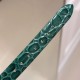 【独家美拍萧邦经邦萧邦HAPPY DIAMONDS系列快乐钻腕表】新增最新绿表盘 蓝宝石玻璃镜面 我们就是自己的神话 原厂瑞士石英机芯 镜面内7颗快乐钻自由转动 活动钻石围绕表盘回旋起舞 制作精巧的表壳玩味透明概念 chopard家标志性的Happy钻石在两片蓝宝石水晶玻璃 形成的空间内自由滑动 充分展现自由和欢快的感觉 表壳顶端与底端各缀有一圈钻石 树叶形指针 较小的同心圆为珍珠母贝质地 呈圆满的球型 两个同心圆环上皆全手工镶有钻石 七颗灵动钻石如悬空漂浮一般 细节见真知 【独家美拍萧邦经邦萧邦HAPPY DIAMONDS系列快乐钻腕表】新增最新绿表盘 蓝宝石玻璃镜面 我们就是自己的神话 原厂瑞士石英机芯 镜面内7颗快乐钻自由转动 活动钻石围绕表盘回旋起舞 制作精巧的表壳玩味透明概念 chopard家标志性的Happy钻石在两片蓝宝石水晶玻璃 形成的空间内自由滑动 充分展现自由和欢快的感觉 表壳顶端与底端各缀有一圈钻石 树叶形指针 较小的同心圆为珍珠母贝质地 呈圆满的球型 两个同心圆环上皆全手工镶有钻石 七颗灵动钻石如悬空漂浮一般 细节见真知