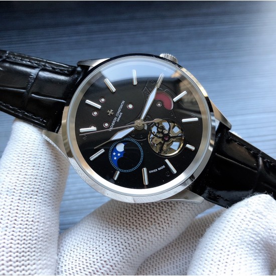 品牌:江诗丹顿༶VacheronConstantinv Z2 款式:尊贵绅士潮男腕表༶机械尺寸:43mm13mm 机芯:三针飞轮月相机械镜面:矿物质水晶玻璃材料:316精钢表扣:折叠扣 精致打造 品牌:江诗丹顿༶VacheronConstantinv Z2 款式:尊贵绅士潮男腕表༶机械尺寸:43mm13mm 机芯:三针飞轮月相机械镜面:矿物质水晶玻璃材料:316精钢表扣:折叠扣 精致打造