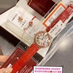 新年特惠送福饰品CARTIER卡卡 ，蓝气球奢华系列，自然光实拍，超美摒弃了现代盛行的繁复华丽的修饰，以经典又潮流的元素重新诠释唯美，高贵气质尽显无漏！打造独家高超品质.11色牛皮表带可选，原装折叠表扣，尺寸：36mm 新年特惠 先到先得