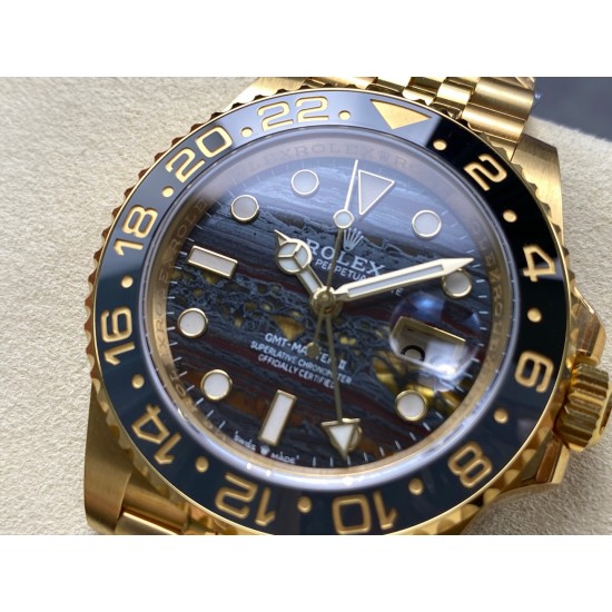 新品!ROLEX 劳力士 铁虎眼石表盘,每一片表盘都不同纹路(虎眼石,红碧玉和赤铁矿三种材质混合在一起,呈现出独特的金黄色和橙色的光泽)格林尼治GMT 3285一体机72小时储能 圈口过渡无痕,贵金属钢印扣子! 新品!ROLEX 劳力士 铁虎眼石表盘,每一片表盘都不同纹路(虎眼石,红碧玉和赤铁矿三种材质混合在一起,呈现出独特的金黄色和橙色的光泽)格林尼治GMT 3285一体机72小时储能 圈口过渡无痕,贵金属钢印扣子!