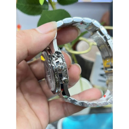 OMEGA 欧米茄 超霸登月系列 ～