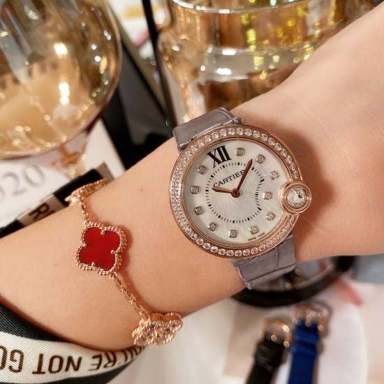 向每一天告白,卡地亚Ballon Blanc de Cartier系列!尺寸30mm!专柜正品同步版本 2019新款最美告白气球,进口机芯,鱼眼水晶玻璃表盘, 4时位置镶嵌明亮式切割菱形圆钻,316L精钢表壳,低调表带上手无敌舒适美,小红书推荐率超高。实物拍摄品质如一! 向每一天告白,卡地亚Ballon Blanc de Cartier系列!尺寸30mm!专柜正品同步版本 2019新款最美告白气球,进口机芯,鱼眼水晶玻璃表盘, 4时位置镶嵌明亮式切割菱形圆钻,316L精钢表壳,低调表带上手无敌舒适美,小红书推荐率超高。实物拍摄品质如一!
