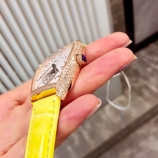 星辰 法兰克穆勒-Franck Muller(FM)❥酒桶形系列❥瑞士石英机芯❥镀膜玻璃镜面❥表壳尺寸32x43mm 厚度约9mm 星辰 法兰克穆勒-Franck Muller(FM)❥酒桶形系列❥瑞士石英机芯❥镀膜玻璃镜面❥表壳尺寸32x43mm 厚度约9mm