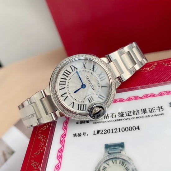高端硬货,又一重磅来袭!期待已久真钻粉气球来了 卡地亚真钻蓝气球欧洲渠道,每年国外很多代工都会流点这种很贵的表出来,同属石英机芯,33mm表盘,表壳镶嵌42颗vs1.2真钻!每只都有国家机构出具的证书,确保每一块都是真材实料真钻石,参数具体详尽,远非市场那些假证书可比,每一张证书的检测编号都是唯一编号,一一对应,绝无重复,机构官方网站可查阅!这个价格买钻石都值,更不要说买这个牌子的表,没人会做这个亏本生意去仿,送礼是绝对赞到爆!要的速度了 高端硬货,又一重磅来袭!期待已久真钻粉气球来了 卡地亚真钻蓝气球欧洲渠道,每年国外很多代工都会流点这种很贵的表出来,同属石英机芯,33mm表盘,表壳镶嵌42颗vs1.2真钻!每只都有国家机构出具的证书,确保每一块都是真材实料真钻石,参数具体详尽,远非市场那些假证书可比,每一张证书的检测编号都是唯一编号,一一对应,绝无重复,机构官方网站可查阅!这个价格买钻石都值,更不要说买这个牌子的表,没人会做这个亏本生意去仿,送礼是绝对赞到爆!要的速度了
