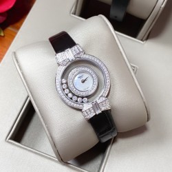 实拍 (蝴蝶结)chopard-happy Sport 萧邦HAPPY DIAMONDS系列快乐钻 腕表蓝宝石玻璃镜面 原厂瑞士石英机芯 镜面内自由滑动快乐钻 钻石围绕表盘回旋起舞 制作精巧双层透明跳跃时尚的设计风格，完美女性的前卫、大方、秀气的特质，内、外蓝宝石玻璃 ，微型按调EAT瑞士石英机，表壳直径约28mm