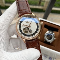 浪琴Longines 精品男士腕表，经典大三针搭载葫芦型镂空设计，技艺精湛，独具匠心，尊贵大气，绅士风范。采用全自动机械机芯，顶级316精钢表壳，进口小牛皮表带，矿物质超强镜面，尺寸43*13