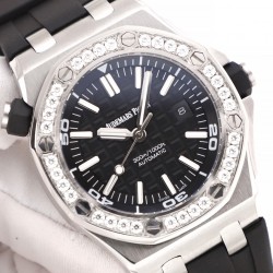 爱彼 Audemars Piguet    AP 皇家橡树离岸型 15710系列  X43 采用莫桑钻圈口 一表一码，二码合一，配送检验证书，联网可查询，国检机构  真正的物美价廉 搭配进口3120机械机芯  904L精钢表壳，进口橡胶表带，防眩光水晶蓝宝石玻璃镜面，尺寸：42mm 14mm[礼物][礼物]五星推荐，自留，送礼，首选