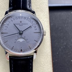 江诗丹顿 VC R39 Vacheron constantin 经典之美品鉴江诗丹顿 纵横四海系列 众横四海系列 逆跳日历款腕表 型号4000V/210A-B911 堪称意义非凡的里程碑之作。凝聚着日内瓦悠久制表传统的钟表复杂功能，体现出超凡技艺与时代风尚的绝妙融合。 采用自制Cal.2460 R31L/2机芯 直径41毫米 904钢带官网同步 一键拆卸 同时另可自由更换搭配胶带 皮带！ 欢迎各大表友品鉴。