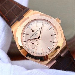 Vacheron Constantin江诗丹顿纵横四海系列OVERSEAS女款小号型2300v/2305v【表壳】表径3610.8mm 同步原装  质感细腻大方 蓝宝石镜面【字面】表盘经旭日纹缎面拉丝工艺处理 深邃优雅 18k金时标均带白色夜光涂层【机芯】CITIZEN8系列改Cal.5300机芯（机芯稳定零返修 ）后原装18k纳米镀金质摆陀【表带扣】半马其他十字三片折叠式表扣 进口牛皮表带越欣赏 越懂欣赏