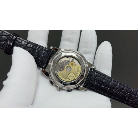IWC万国最新力作最高版本万国波涛菲诺多功能高级自动腕表!9100多功能进口机械机芯!整表壳CNC精磨工艺,与原装工艺效果如出一辙,整体字面质感更佳!在订制机芯的加持下,尺寸41*10mm,优雅的贵族气息结合无与伦比的视觉享受,神秘雅致,精湛非凡,采用顶级意大利小皮材质表带,质地柔软细腻,手工缝制的丝线,纹路清晰,均匀规整,大方富有档次。⚠️请认准独家品质 IWC万国最新力作最高版本万国波涛菲诺多功能高级自动腕表!9100多功能进口机械机芯!整表壳CNC精磨工艺,与原装工艺效果如出一辙,整体字面质感更佳!在订制机芯的加持下,尺寸41*10mm,优雅的贵族气息结合无与伦比的视觉享受,神秘雅致,精湛非凡,采用顶级意大利小皮材质表带,质地柔软细腻,手工缝制的丝线,纹路清晰,均匀规整,大方富有档次。⚠️请认准独家品质