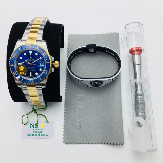 N9 Factory力作 V9版劳力士Rolex绿蓝黑水鬼904L钢版,表圈和圈口刻度填色更逼真,直径40毫米x13毫米,搭载ETA2836自动机械机芯,904L精钢表壳表链,蓝宝石镜面,超强夜光,折叠扣,防水大于100米!N9匠心独运 值得你拥有! N9 Factory力作 V9版劳力士Rolex绿蓝黑水鬼904L钢版,表圈和圈口刻度填色更逼真,直径40毫米x13毫米,搭载ETA2836自动机械机芯,904L精钢表壳表链,蓝宝石镜面,超强夜光,折叠扣,防水大于100米!N9匠心独运 值得你拥有!