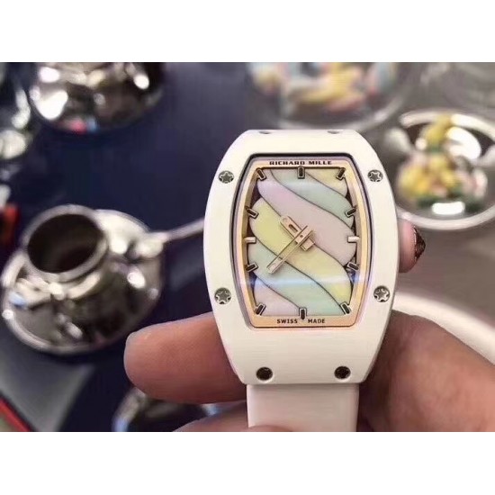 实拍 新品理查德米勒 棉花糖bon bon系列最稀有的作品!克服传统工艺打破模式!钟表最受尊敬的技术之一。不是所有人的嫁妆,棉花糖运动曲线和颜色,它们是诱人的。有了理查德米勒,实现了把棉花糖戴在你的手腕上!白色陶瓷加上黄粉绿搪瓷表盘,RM-07柔和的颜色创造了一个组合...甜蜜!糖果店的一次旅行,一个让人难以置信的艺术品。你会戴上它吗? 实拍 新品理查德米勒 棉花糖bon bon系列最稀有的作品!克服传统工艺打破模式!钟表最受尊敬的技术之一。不是所有人的嫁妆,棉花糖运动曲线和颜色,它们是诱人的。有了理查德米勒,实现了把棉花糖戴在你的手腕上!白色陶瓷加上黄粉绿搪瓷表盘,RM-07柔和的颜色创造了一个组合...甜蜜!糖果店的一次旅行,一个让人难以置信的艺术品。你会戴上它吗?