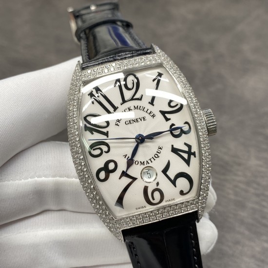 Franck Muller 法兰克穆勒满钻 FM 法穆兰 Casablanca系列 8880 B SC DT自动机械腕表 酒桶形精钢抛光表壳 穹型蓝宝石镜面 镜面与表壳完美拼合 镶嵌施华洛世奇水晶表盘 日历窗口镶嵌放大镜 日本西铁城8205自动机械机芯 客户定制美洲鳄鱼皮表带 针扣 39.5mmX55.3mm 出货实拍 Franck Muller 法兰克穆勒满钻 FM 法穆兰 Casablanca系列 8880 B SC DT自动机械腕表 酒桶形精钢抛光表壳 穹型蓝宝石镜面 镜面与表壳完美拼合 镶嵌施华洛世奇水晶表盘 日历窗口镶嵌放大镜 日本西铁城8205自动机械机芯 客户定制美洲鳄鱼皮表带 针扣 39.5mmX55.3mm 出货实拍