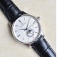 2019推出新款 Jaeger-leCoultre Master Ultra Thin Moon积家超薄月相大师系列42mm腕表,简洁的线条设计,赏心悦目的表盘。 显示令表盘尽显活力,6位24小时指针宛如一幕和谐美妙的腕上芭蕾。透过玻璃底盖,机芯运行一目了然。这款厚度仅5.8毫米的超薄机芯向世人证实,超凡的技艺和极尽复杂的功能可以在狭小的空间内完美展现 2019推出新款 Jaeger-leCoultre Master Ultra Thin Moon积家超薄月相大师系列42mm腕表,简洁的线条设计,赏心悦目的表盘。 显示令表盘尽显活力,6位24小时指针宛如一幕和谐美妙的腕上芭蕾。透过玻璃底盖,机芯运行一目了然。这款厚度仅5.8毫米的超薄机芯向世人证实,超凡的技艺和极尽复杂的功能可以在狭小的空间内完美展现