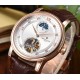 时尚新款 PATEK PHILIPPE【新年巨献 最高版本】百达翡丽超级多功能系列(功能 12字位日月星辰显示 6字位飞达显示)和原装一样的带水平压纹工艺,带荧光刻度 ,42mm直径。316L精钢镀金,原装进口镀膜水晶镜面。字面的外钻为施华洛世奇钻,通透闪亮,气质非凡。在目前技术范畴内尽可能接近原装,此款腕表让您驾驭所有场合。 时尚新款 PATEK PHILIPPE【新年巨献 最高版本】百达翡丽超级多功能系列(功能 12字位日月星辰显示 6字位飞达显示)和原装一样的带水平压纹工艺,带荧光刻度 ,42mm直径。316L精钢镀金,原装进口镀膜水晶镜面。字面的外钻为施华洛世奇钻,通透闪亮,气质非凡。在目前技术范畴内尽可能接近原装,此款腕表让您驾驭所有场合。