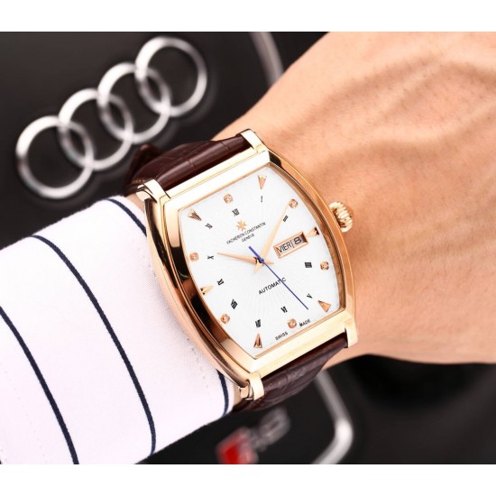 实物拍摄品牌：江诗丹顿 -Vacheron Constantin 酒桶型类型：[酷]男士腕表表壳：316精钢（做工优质）表带：进口小牛皮/316精钢（两种可选）机芯：原装进口8215全自动机械机芯（走时稳定）玻璃：高级强化镀膜镜面尺寸：直径41.5*43mm，厚度13mm
