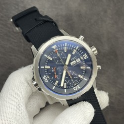 NS Factory 2021最新力作 市场最高品质 狠货来袭!IWC万国海洋计时系列IW376805 腕表(“雅克伊夫库斯托探险之旅”特别版)表径44mmx17mm，搭载7750自动机械计时机芯，3点位日历星期显示，蓝宝石水晶玻璃表镜，表镜经双面防眩处理透光清晰，快拆表带一步到位，富有机械感的齿轮型表冠，可转动圈口，方向同正品。超强双色夜光，即使是在黑夜也能清晰的知道时间，佩戴舒适，值得你拥有!