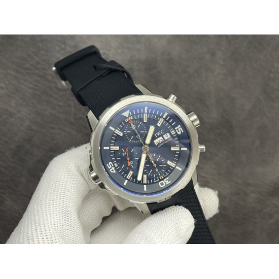 NS Factory 2021最新力作 市场最高品质 狠货来袭!IWC万国海洋计时系列IW376805 腕表(“雅克伊夫库斯托探险之旅”特别版)表径44mmx17mm,搭载7750自动机械计时机芯,3点位日历星期显示,蓝宝石水晶玻璃表镜,表镜经双面防眩处理透光清晰,快拆表带一步到位,富有机械感的齿轮型表冠,可转动圈口,方向同正品。超强双色夜光,即使是在黑夜也能清晰的知道时间,佩戴舒适,值得你拥有! NS Factory 2021最新力作 市场最高品质 狠货来袭!IWC万国海洋计时系列IW376805 腕表(“雅克伊夫库斯托探险之旅”特别版)表径44mmx17mm,搭载7750自动机械计时机芯,3点位日历星期显示,蓝宝石水晶玻璃表镜,表镜经双面防眩处理透光清晰,快拆表带一步到位,富有机械感的齿轮型表冠,可转动圈口,方向同正品。超强双色夜光,即使是在黑夜也能清晰的知道时间,佩戴舒适,值得你拥有!
