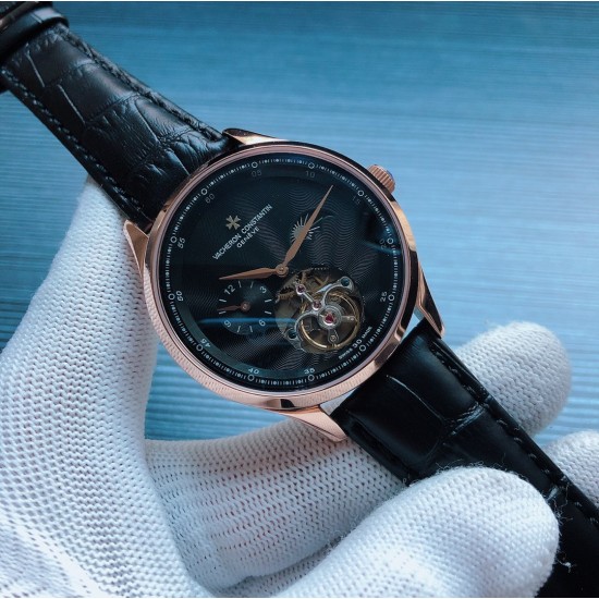 【品牌】江诗丹顿-Vacheron Constantin 【类型】男士腕表 B7 【机芯】全自动机械机芯【材质】316L精钢表壳【表带】真皮表带/钢带(可选)【表镜】矿物强化玻璃镜面 【尺寸】直径42mm 厚度13mm【特性】飞轮精选大三针机械男表、独特魅力、非凡气势! 三杰精致推荐男士机械腕表 SJ为你精心设计超真实实物图拍摄 【品牌】江诗丹顿-Vacheron Constantin 【类型】男士腕表 B7 【机芯】全自动机械机芯【材质】316L精钢表壳【表带】真皮表带/钢带(可选)【表镜】矿物强化玻璃镜面 【尺寸】直径42mm 厚度13mm【特性】飞轮精选大三针机械男表、独特魅力、非凡气势! 三杰精致推荐男士机械腕表 SJ为你精心设计超真实实物图拍摄