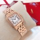 实拍 GF最强女表系列——卡地亚猎豹Panthre de Cartier。华丽而不羁,是Panthre de Cartier猎豹所传达的美学风格。它线条流畅,魅惑动人,柔软服帖于腕间,宛若在肌肤上翩翩起舞。独特的造型彰显成熟优雅、自信动人的女性形象。GF工厂以精湛技艺,原装开模,打造出与正品无异的精美流线表耳,与表壳一体成型。搭载瑞士朗达石英机芯,316L精钢壳套,尺寸:27 x 37毫米,厚度:6毫米,镀银表盘,剑形蓝钢指针,100%三度防水。搭配专柜旅行包装物料。 实拍 GF最强女表系列——卡地亚猎豹Panthre de Cartier。华丽而不羁,是Panthre de Cartier猎豹所传达的美学风格。它线条流畅,魅惑动人,柔软服帖于腕间,宛若在肌肤上翩翩起舞。独特的造型彰显成熟优雅、自信动人的女性形象。GF工厂以精湛技艺,原装开模,打造出与正品无异的精美流线表耳,与表壳一体成型。搭载瑞士朗达石英机芯,316L精钢壳套,尺寸:27 x 37毫米,厚度:6毫米,镀银表盘,剑形蓝钢指针,100%三度防水。搭配专柜旅行包装物料。