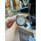 全网女生听我的!买它…❤️。 伯爵“时来运转”顶级奢侈品入门款精致的 29mm尺寸大小!第一眼看到它的时候我一眼就中,首先是外观设计足够百搭,➕上外层一圈可来回转动 很有寓意、一起“转动,遇见非凡”。上手很秀气,彩色鳄鱼皮可轻松拆卸 看上去就高端,机芯采用瑞士进口石英机芯,螺旋式表圈316L精钢打磨抛光 表面光亮如镜、表盘内圈钻石刻度 11颗⭕️圆形美钻(约0.07克拉)外圈一颗圆形美钻(约0.05克拉) 全网女生听我的!买它…❤️。 伯爵“时来运转”顶级奢侈品入门款精致的 29mm尺寸大小!第一眼看到它的时候我一眼就中,首先是外观设计足够百搭,➕上外层一圈可来回转动 很有寓意、一起“转动,遇见非凡”。上手很秀气,彩色鳄鱼皮可轻松拆卸 看上去就高端,机芯采用瑞士进口石英机芯,螺旋式表圈316L精钢打磨抛光 表面光亮如镜、表盘内圈钻石刻度 11颗⭕️圆形美钻(约0.07克拉)外圈一颗圆形美钻(约0.05克拉)