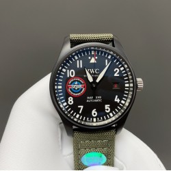 AOF全面升级 V7 版马克 飞行员PILOTS WATCHES全系列1️⃣利用最新的精密AI电喷技术，终于试验出少量的零色差的万国色值2️⃣全场唯一去除紫色温的黑面，开启了字面新工艺的 ＂狂飙’之战！ 3️⃣字體是完美油印100%和原版相同的字体  进口超强夜光⚠️终极版己完美修正纤细大小同步原版！！⚠️而日本进口机芯9015    2892正完完全全符合这特征，最新批次日本纯进口9015   2892更显精准，耐用，摆陀低噪，零返修