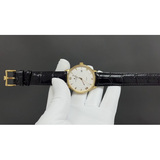 新品推荐 江诗丹顿最新巨作 《vacheron Constantin》超薄系列高级腕表⌚️,火爆上市搭载原装进口9015,每小时振频28800次,零返修。装配特色锅盖玻璃,3D超强立体感,给你不一样的感觉!316L精钢表壳,采用意大利进口小牛皮,原装针扣。深度防水50米,直径40mm。尽显非凡气质,高贵雅致及精美细腻的工艺,耀眼✨✨光辉,永恒尊贵,绝对是男神们的标配! 新品推荐 江诗丹顿最新巨作 《vacheron Constantin》超薄系列高级腕表⌚️,火爆上市搭载原装进口9015,每小时振频28800次,零返修。装配特色锅盖玻璃,3D超强立体感,给你不一样的感觉!316L精钢表壳,采用意大利进口小牛皮,原装针扣。深度防水50米,直径40mm。尽显非凡气质,高贵雅致及精美细腻的工艺,耀眼✨✨光辉,永恒尊贵,绝对是男神们的标配!